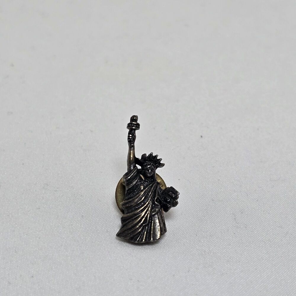 Vintage Small Metal Statue of Liberty Lapel Pin 3D NYC 1/2" Tiny Dainty New York